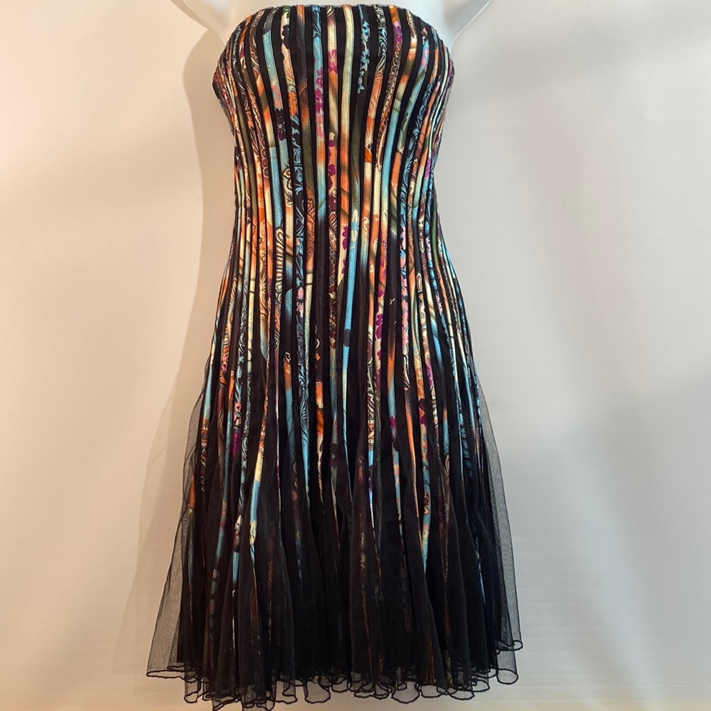 Papillon - Strapless Ribbon and Lace Dress. Size S